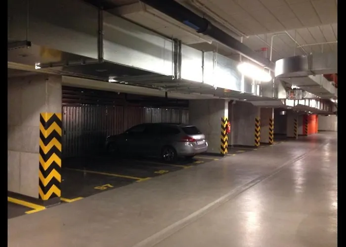 Nadwarcianski דירה *